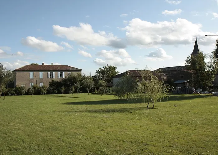 ゲストハウス De Lez Laguépie